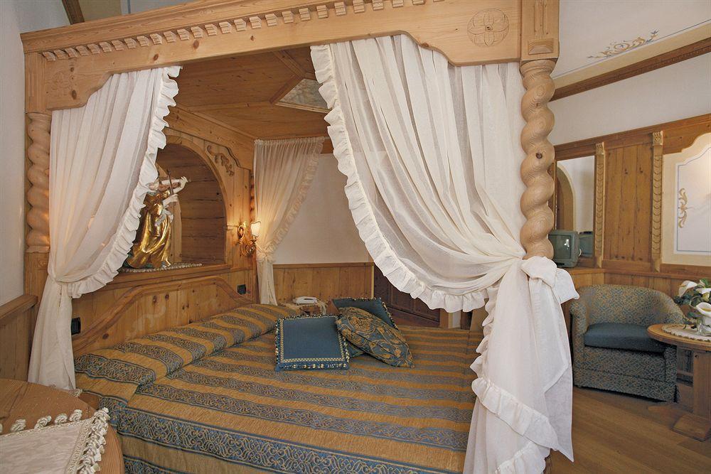 Hotel Colbricon Beauty & Relax Сан-Мартино-ди-Кастроцца Экстерьер фото