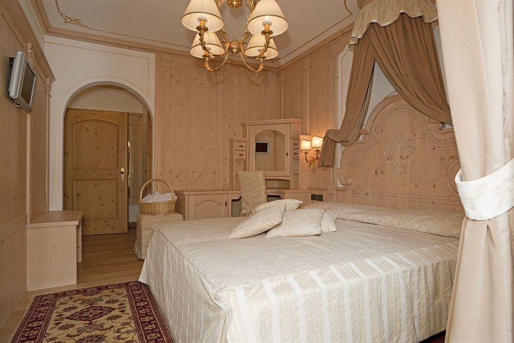 Hotel Colbricon Beauty & Relax Сан-Мартино-ди-Кастроцца Экстерьер фото