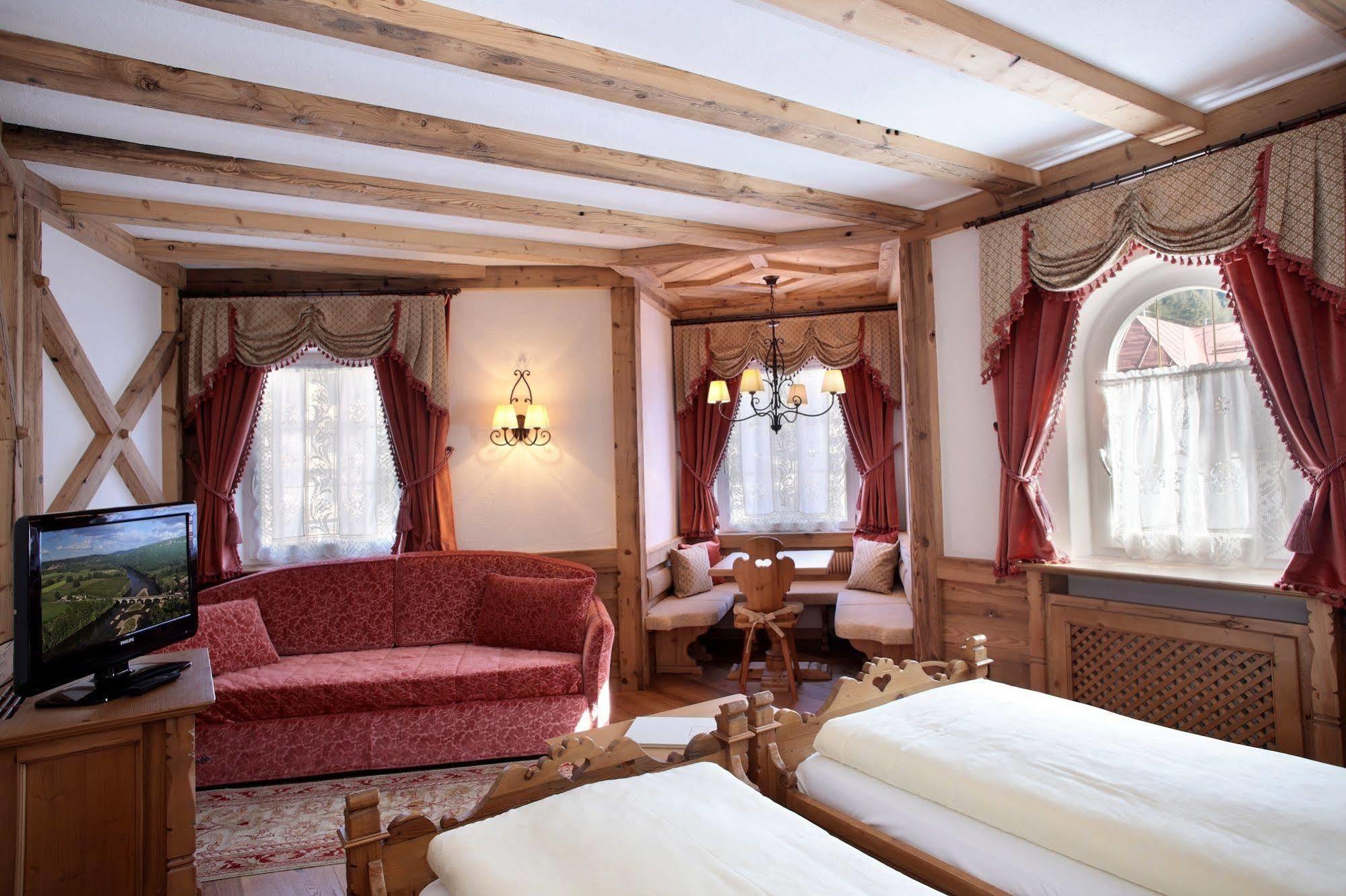 Hotel Colbricon Beauty & Relax Сан-Мартино-ди-Кастроцца Экстерьер фото