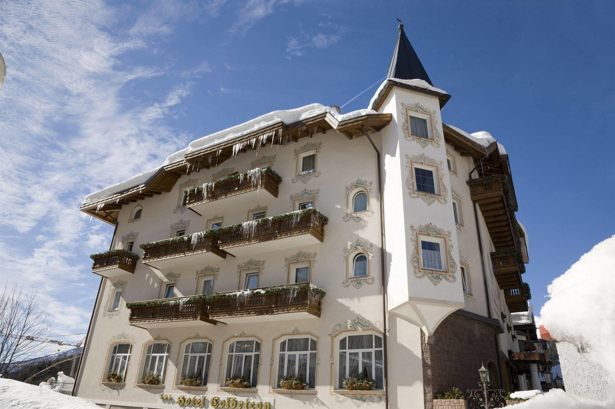 Hotel Colbricon Beauty & Relax Сан-Мартино-ди-Кастроцца Экстерьер фото